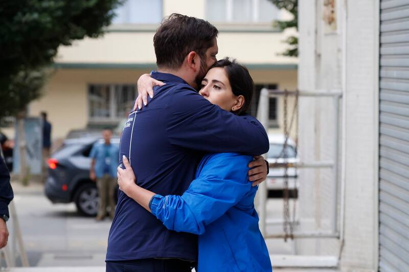 El Presidente de la Republica, Gabriel Boric, es recibido por la alcaldesa de Viñaa del Mar, Macarena Ripamonti, previo a reunión de coordinación. Créditos: Raul Zamora/Aton Chile