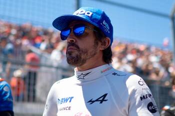 Fórmula 1: Fernando Alonso cambia de equipo y reemplazará a otro campeón del mundo