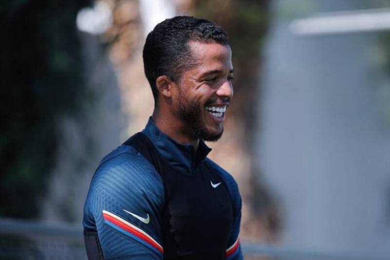 Giovani Dos Santos agranda su patrimonio.