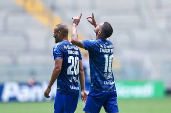 Así celebró Gremio su gol en el estadio sin público