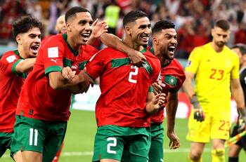 "Felicitaciones hermano": Arturo Vidal aplaudió a figura de Marruecos que clasificó a cuartos de Qatar 2022