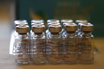 Panguipulli: seremi reconoce error en más de diez personas vacunadas con suero