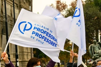 Colegio de Profesores se moviliza este lunes: ¿Cuánto durará el paro?