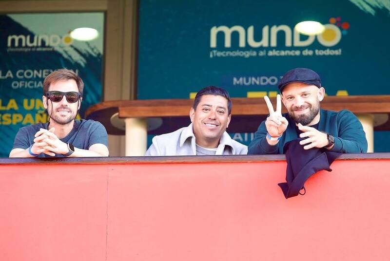 El técnico interino asistió al duelo entre la UC y Colo Colo. Foto: La Roja.