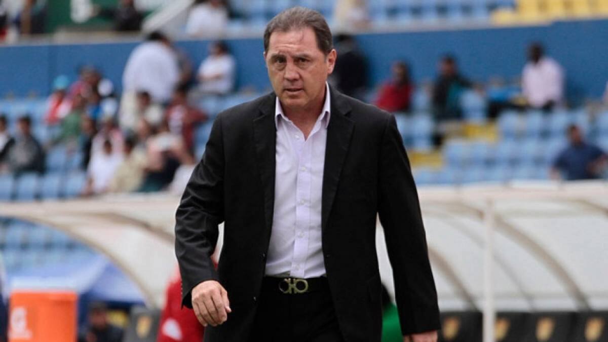 Alex Aguinaga y el duelo de Ecuador ante La Roja: "Son los bicampeones, no será fácil"