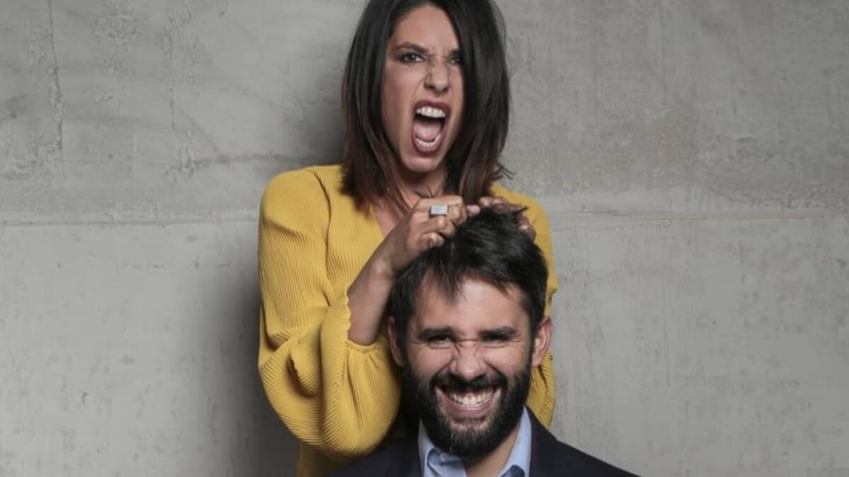 Germán se llevó las burlas: Los memes de los televidentes tras la llegada de Carolina a “Edificio Corona”