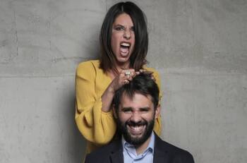 Germán se llevó las burlas: Los memes de los televidentes tras la llegada de Carolina a “Edificio Corona”