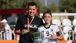 Carlos Muñoz decide su futuro: “Cuando me retire quiero ser entrenador en el fútbol femenino”