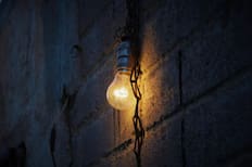 Enel confirma cortes de luz para este sábado 3 de enero: Solo una comuna de la RM se va a ver afectada