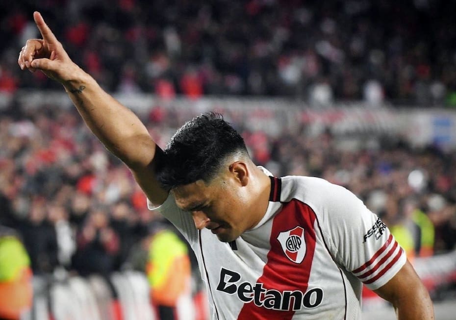homenajeó a Marcelo Salas en River Plate
