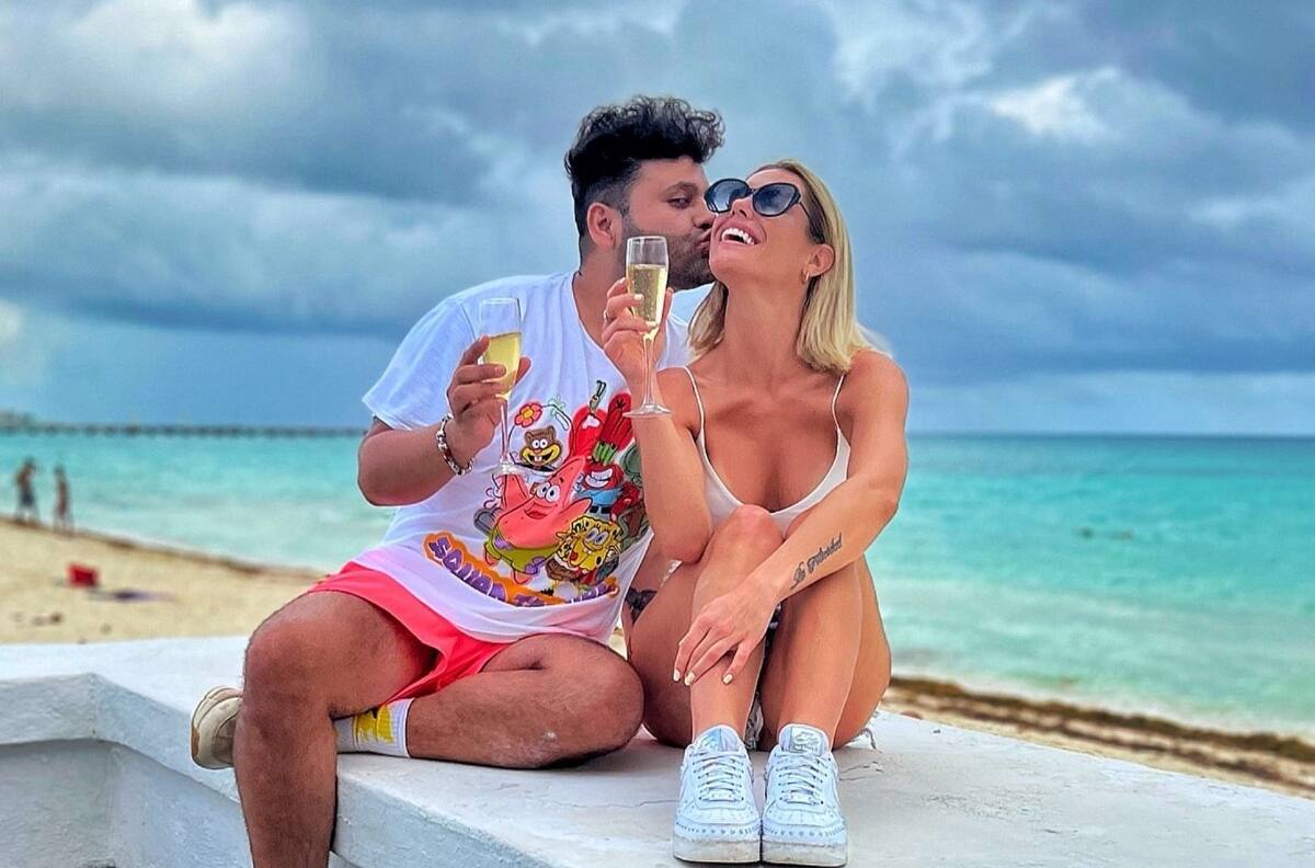 "Es una palabra que ha marcado nuestras vidas": Gala Caldirola y Suro Solar se hicieron singular tatuaje para celebrar su amistad