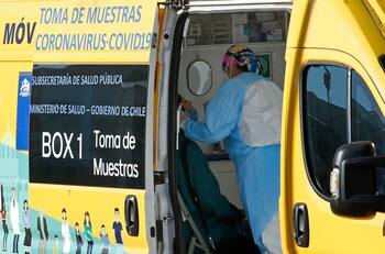 Variante Ómicron en Chile: Minsal afirma que “no tenemos contemplado el cierre de fronteras”