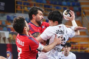 La selección de balonmano comenzó la Copa Presidente con un claro triunfo sobre Corea del Sur