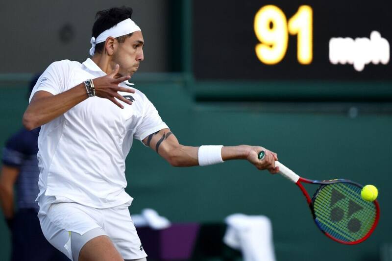 El tenista chileno es nuevo embajador de Geely