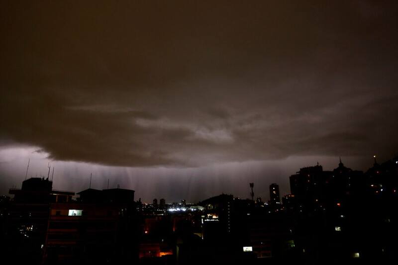 La DMC emitió a su vez un aviso y una alerta por este fenómeno climático.
