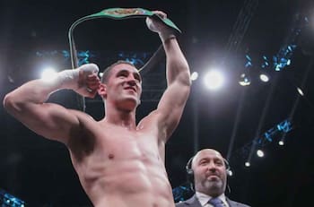 Duro golpe al boxeo chileno: Suspendieron licencias de nueve campeones nacionales