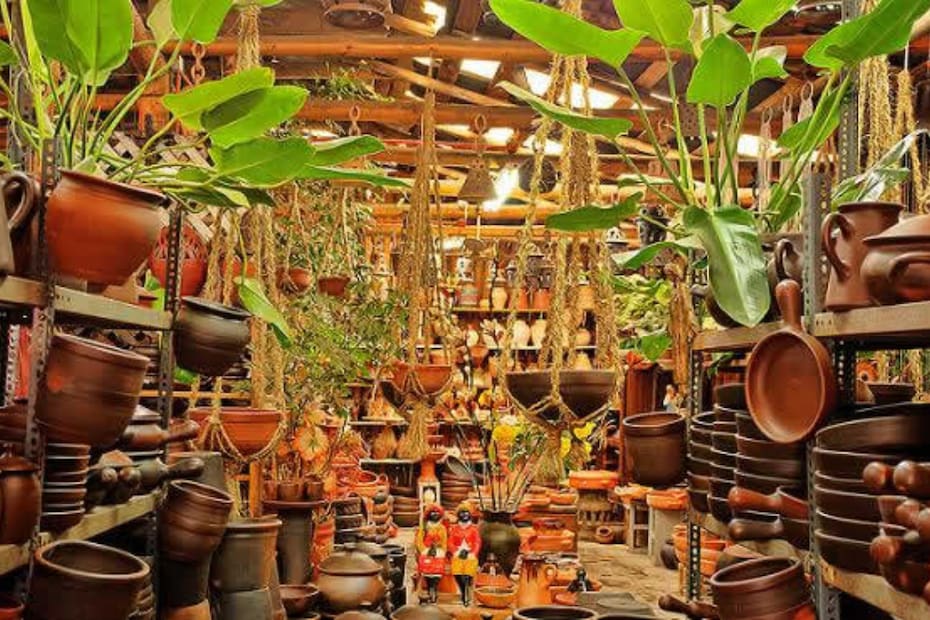 Ofrece artesanía, gastronomía y hermosos paisajes rurales.