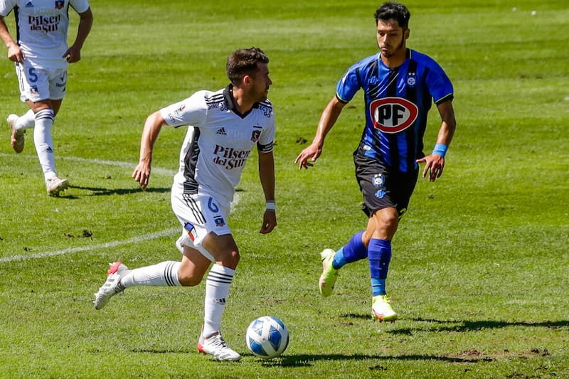 César Fuentes junto a Jimmy Martínez en partido de la temporada pasada entre Huachipato vs Colo Colo. Foto: Aton.