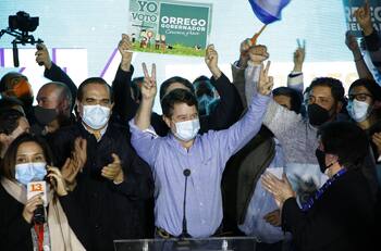 Gobernadores regionales asumen sus funciones: este es el listado final de los 16 Gores en Chile