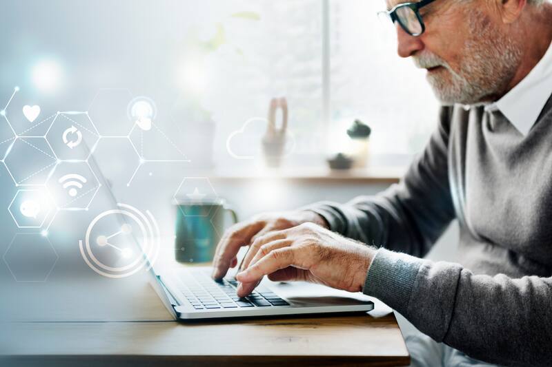 Busca expandir su negocio de fibra óptica en Chile.