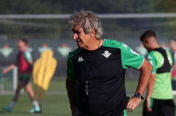 Sin Claudio Bravo: Real Betis de Manuel Pellegrini volvió a caer en partido amistoso