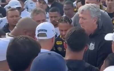 VIDEO | Con un Neymar cabizbajo: la feroz apretada que sufrió el Santos en Brasil