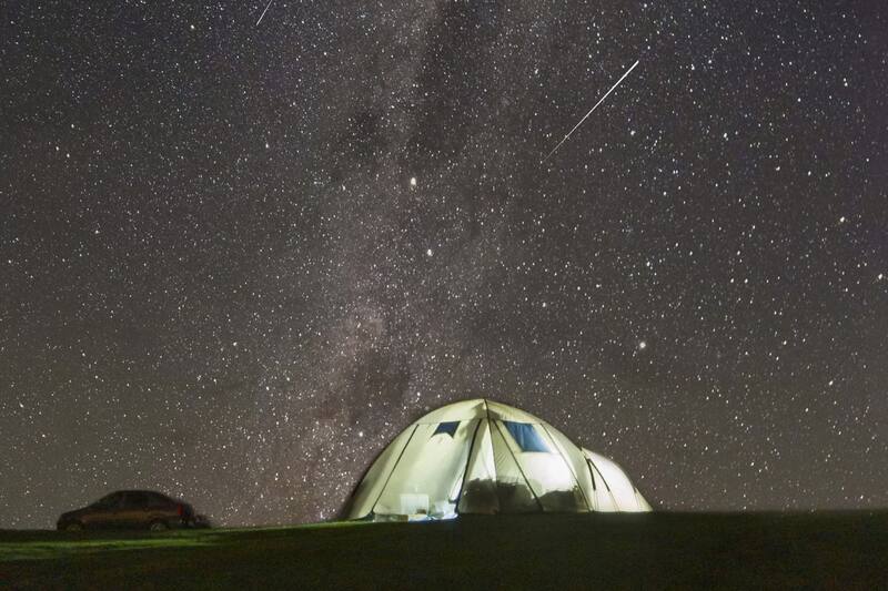 Conoce cuándo es la lluvia de abril que se verá en Chile.