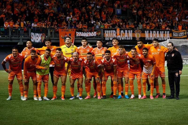 Cobreloa tuvo un buen marco de público en La Florida para el partido ante Audax Italiano. (Foto: Aton)