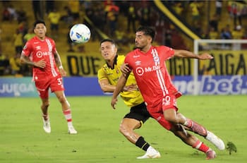 Brayan Cortés busca la fase 3: Hora y dónde ver Argentinos Juniors vs. Barcelona en Copa Libertadores