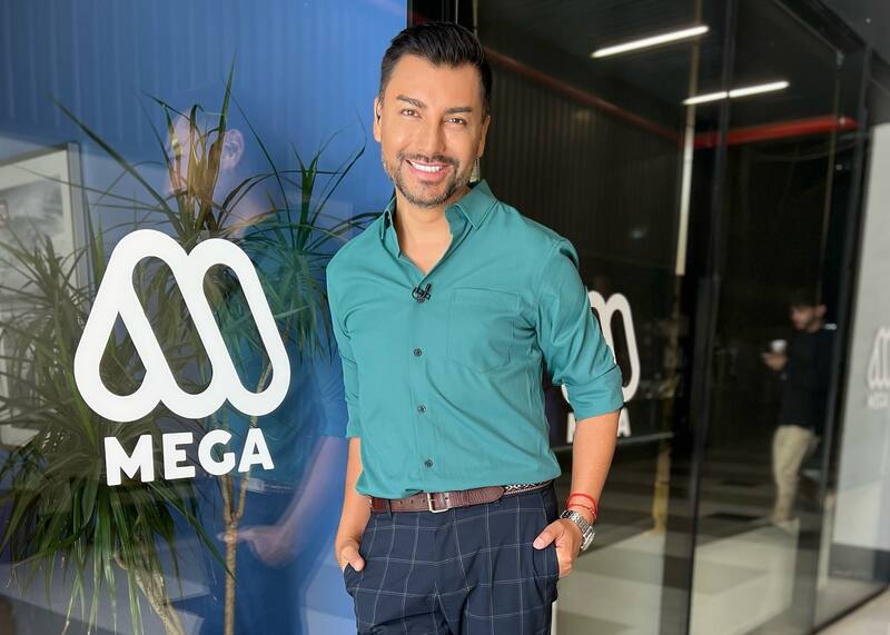 ya no sigue nen Mega y no tiene proyectos en carpeta