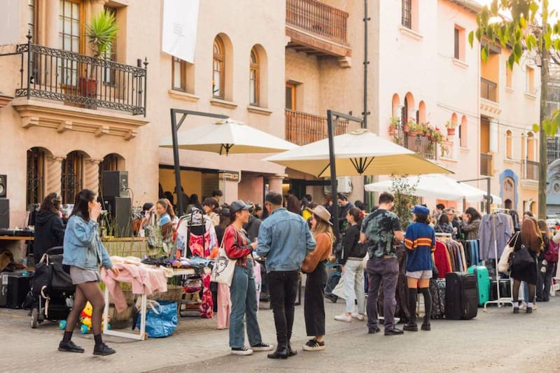 Está ubicado a pasos de la estación de metro Salvador.
Créditos: Municipalidad de Providencia.