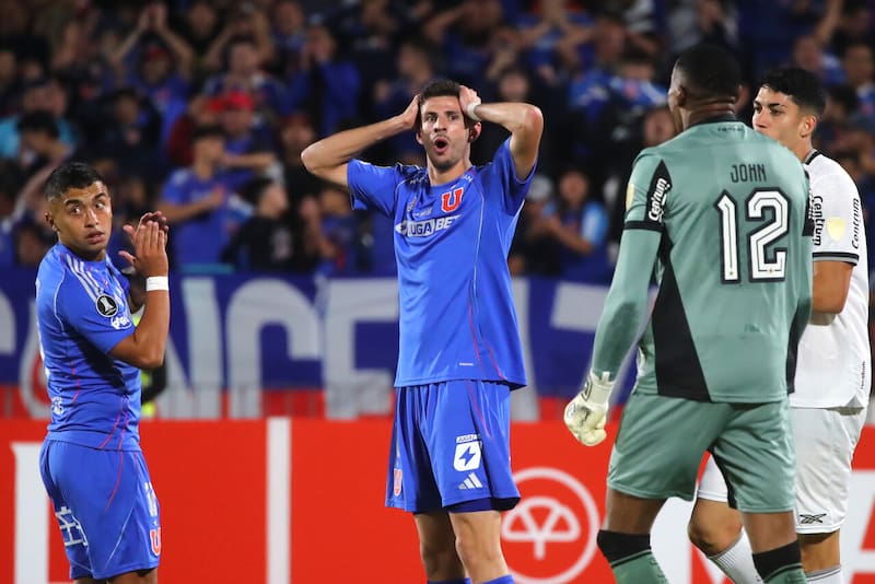 Esto necesita la U para avanzar a octavos de final de Copa Libertadores. Foto: Aton.