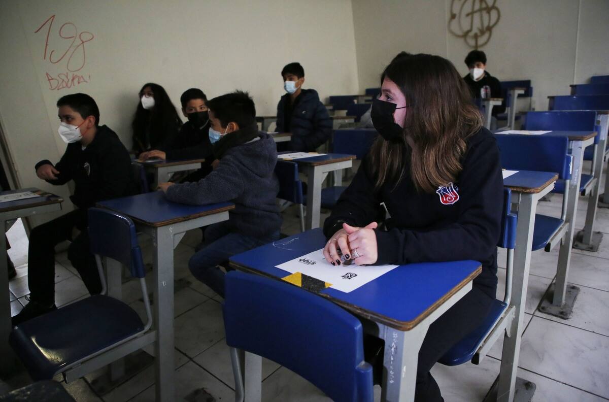 Últimas horas para postular y renovar becas Junaeb 2022: Revisa acá cómo hacer el trámite