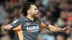 VIDEO | Ben Brereton sigue bendecido con la red y en pleno Viernes Santo se mandó este gol en Inglaterra