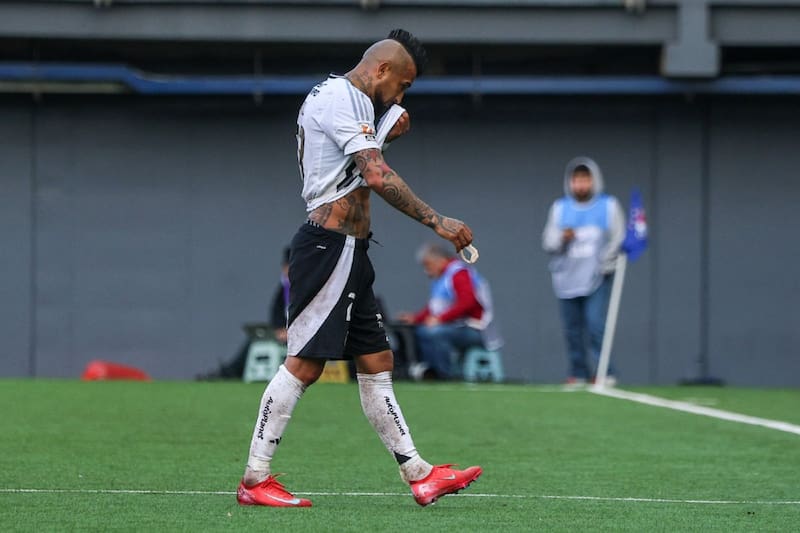 El King salió expulsado en duelo ante Audax Italiano. Foto: Felipe Escobedo.