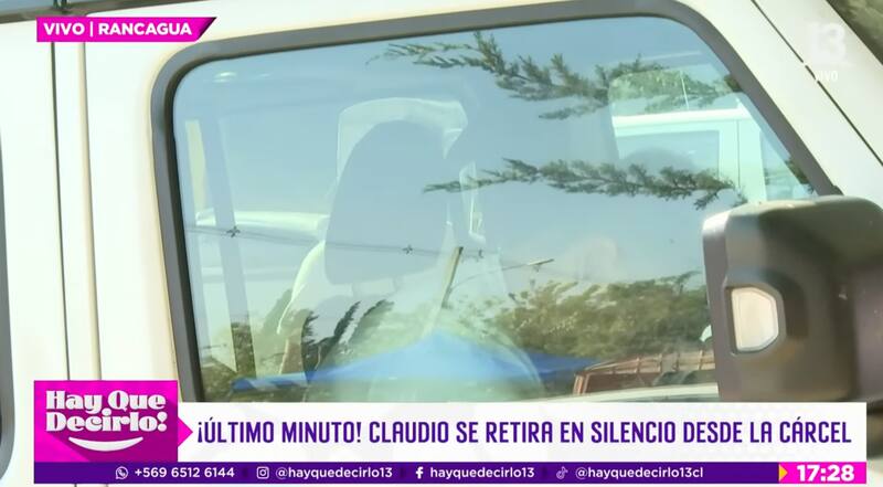 Claudio Valdivia al borde del llanto tras salir de la cárcel donde se encuentra Jorge Valdivia.