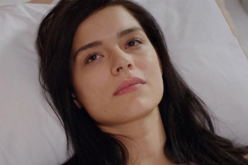 Safak Pekdemir es "Iclal". Créditos: Canal 13