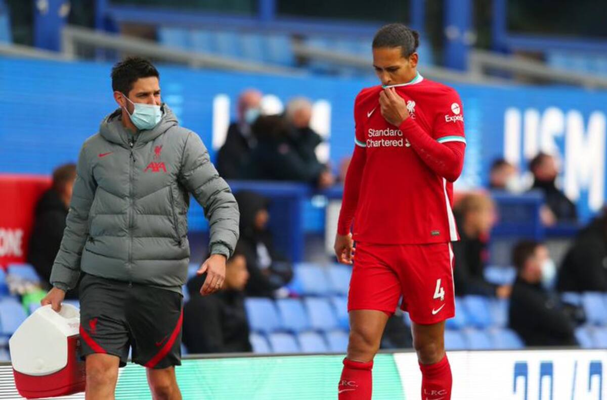 Terrible: Virgil Van Dijk del Liverpool estará ocho meses fuera de las canchas