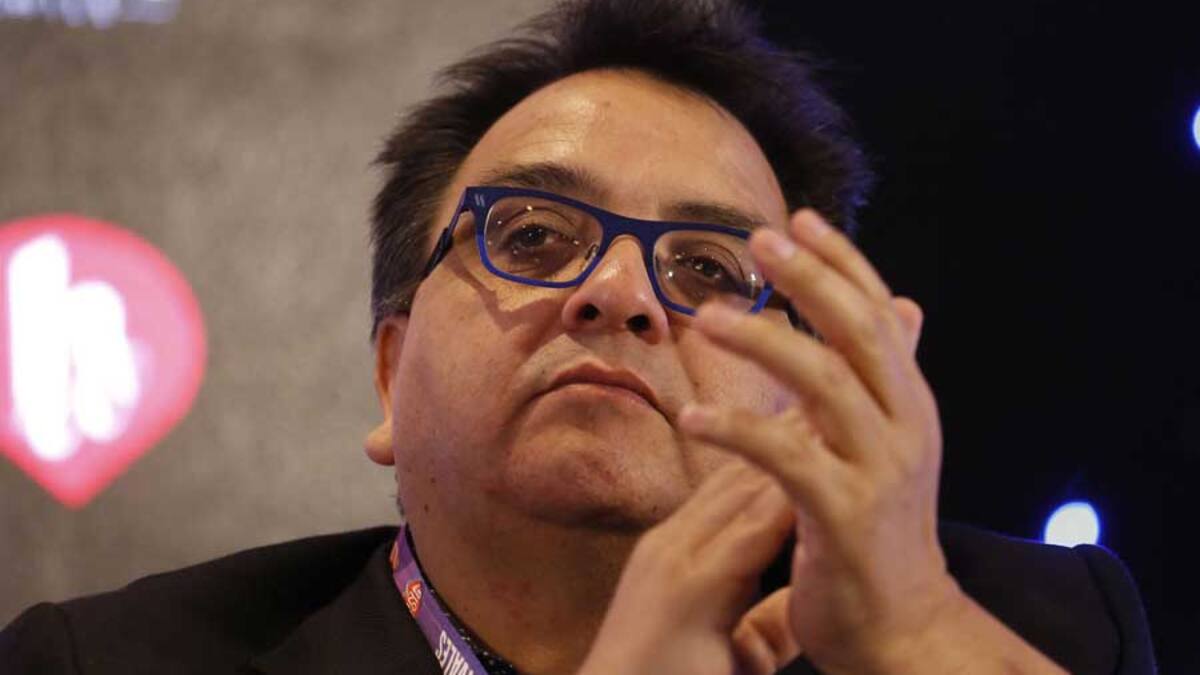 Álex Hernández defiende a José Miguel Viñuela: "Jamás intentaría humillar a alguien"