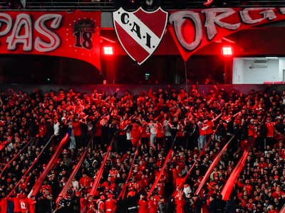 “Una vergüenza”: periodistas argentinos destrozan a Independiente y Conmebol tras incidentes ante la U