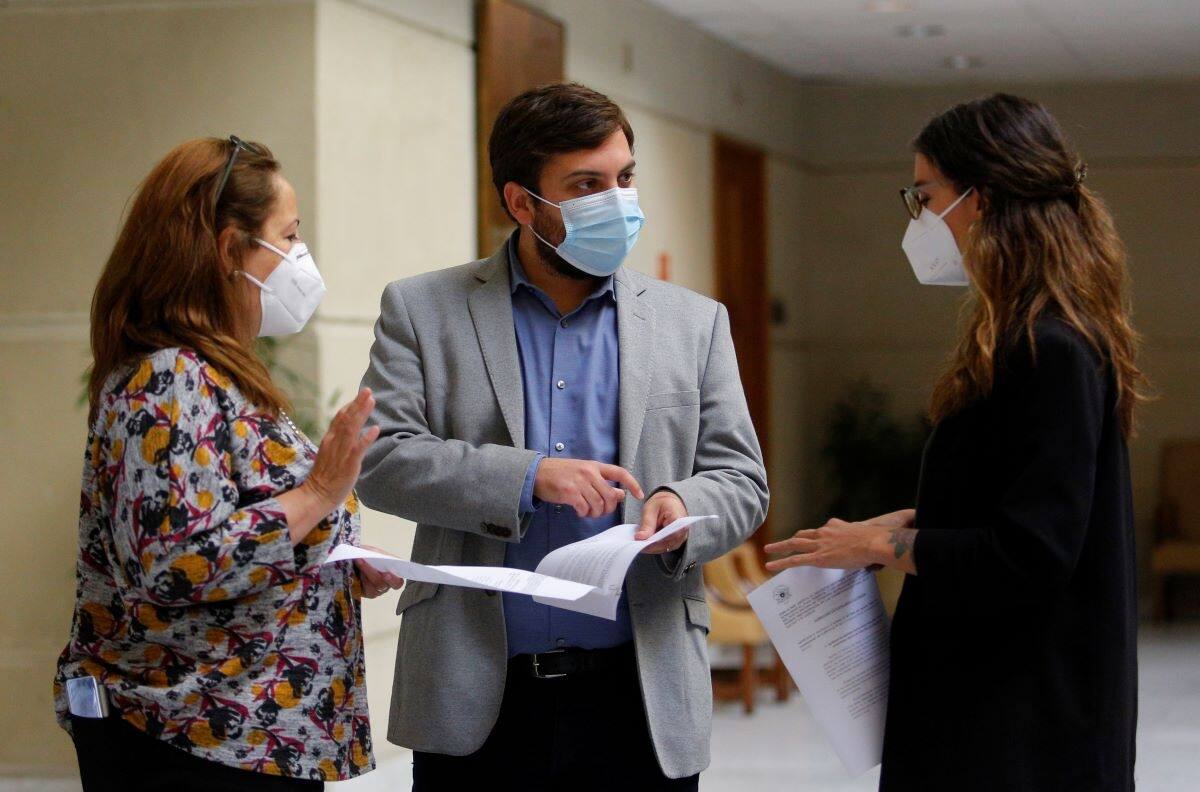Tercer Retiro AFP: oposición formaliza indicación para reintegrar a rentas vitalicias en el proyecto