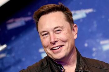 Elon Musk sugiere usar Signal tras nuevas políticas de WhatsApp