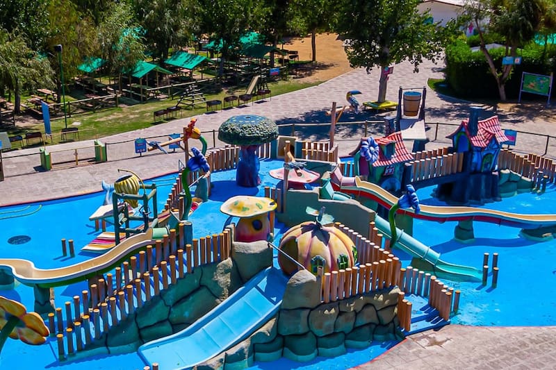 Con opciones para toda la familia, el recinto ya inauguró la temporada de piscina 2025 - 2026. Créditos: Parque Oasis en Instagram.