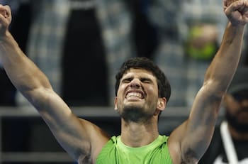 VIDEO | Carlos Alcaraz se mete a la final del ATP de Doha con este puntazo