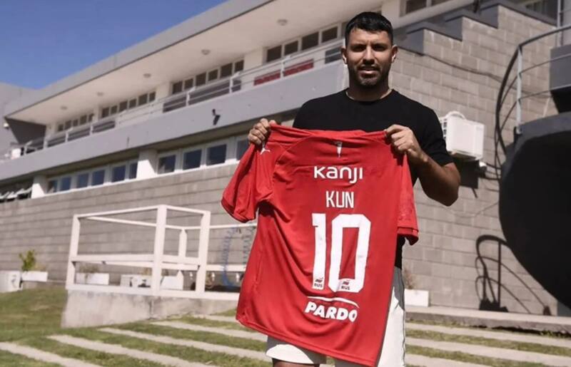 es ídolo de Independiente, pero está lejos de confirmar su retorno.