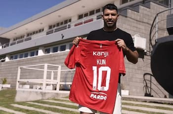 Kun Agüero bajó dos cambios y se refirió a su posible retorno al fútbol profesional en Independiente