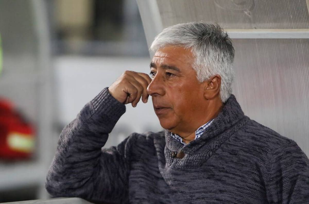 Osvaldo Hurtado: "En sus condiciones, Humberto Suazo puede jugar en cualquiera de los tres grandes"