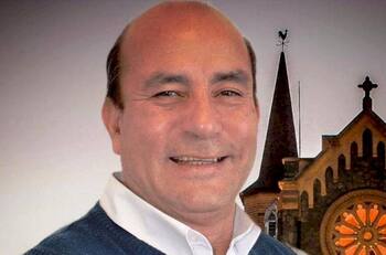 UDI expulsó del partido a concejal de Lota Iván Roca tras justificar actos de violación