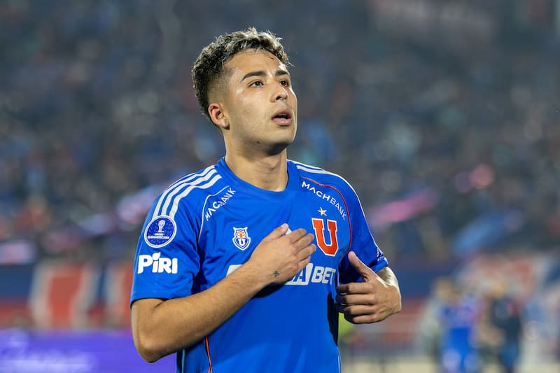 y la U van por el primer golpe. Foto: Felipe Escobedo