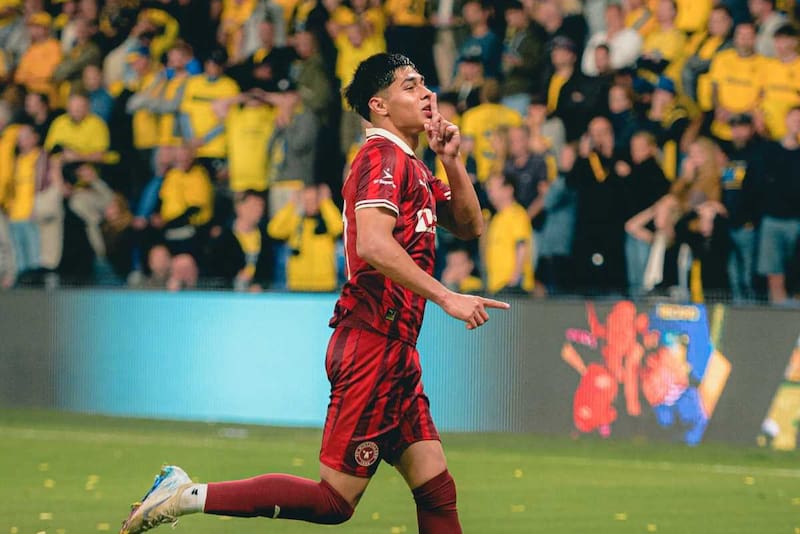 El delantero chileno se sigue llenando de elogios por su rendimiento en Dinamarca.